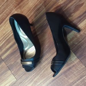 Dexflex Comfort Heels Size 8